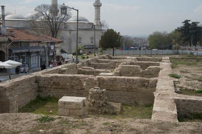 Edirne Yemiş Kapanı Hanı excavations march 2017 2792.jpg
