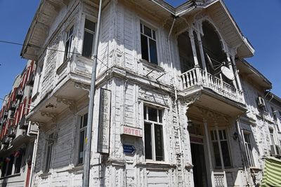 Building in Maarif Caddesi in Edirne in 2024 6338.jpg