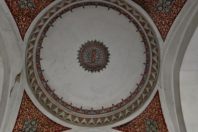 Istanbul Gazi Ahmet Paşa Mosque Courtyard son cemaat area entrance to mosque in 2024 5350.jpg