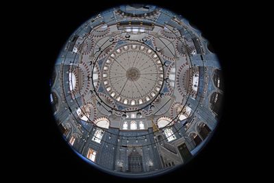 Rstem Pasha Mosque Interior Ceiling and mihrab in 2024 0222.jpg