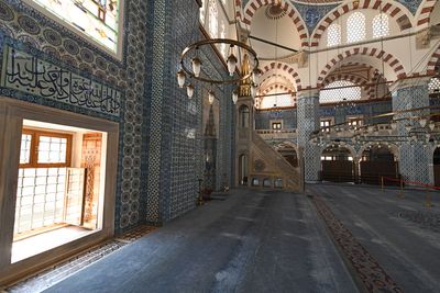 Rstem Pasha Mosque Interior General view in 2024 0232.jpg