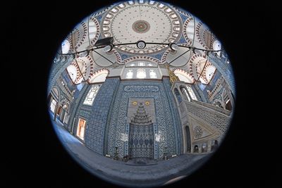 Rstem Pasha Mosque Interior Mihrab in 2024 0220.jpg