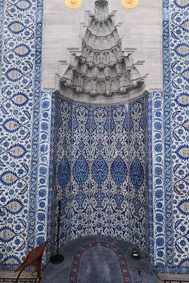 Rstem Pasha Mosque Interior Mihrab in 2024 0229.jpg