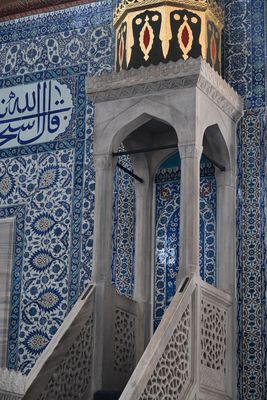 Rüstem Pasha Mosque Interior Minbar in 2024 6417.jpg