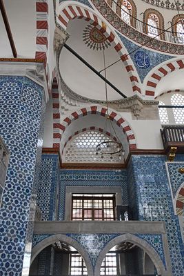 Rüstem Pasha Mosque Interior Müezzin mahfili in 2024 6428.jpg
