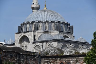 Rstem Pasha Mosque behind Kk ukur Han and Byk ukur Han in 2024 6362.jpg