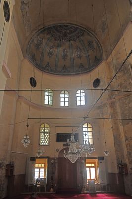 Rose Mosque interior apse in 2024 5603.jpg