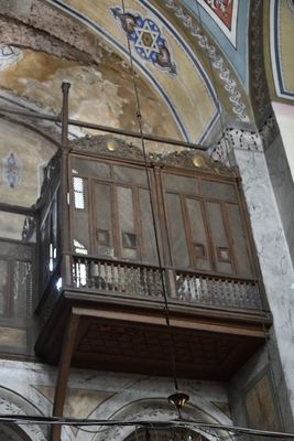 Rose Mosque interior Sultan's loge in 2024 5596.jpg