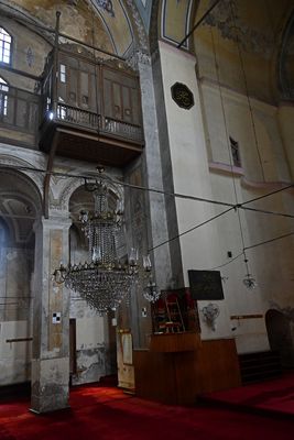 Rose Mosque interior Sultan's loge in 2024 5597.jpg
