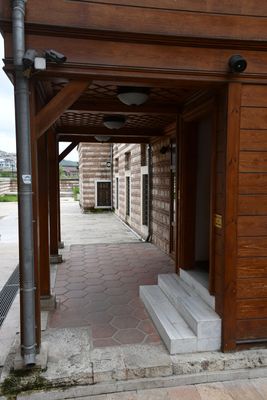 Şah Sultan Mosque NE side in 2024 5291.jpg