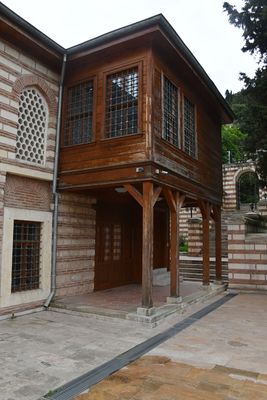 Şah Sultan Mosque NE side in 2024 5305.jpg