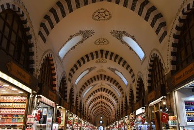 Egyptian Bazaar main corridor in 2024 6496.jpg