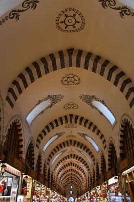 Egyptian Bazaar main corridor in 2024 6497.jpg