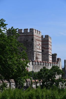 Outside walls at Belgrad Kapı 5509.jpg