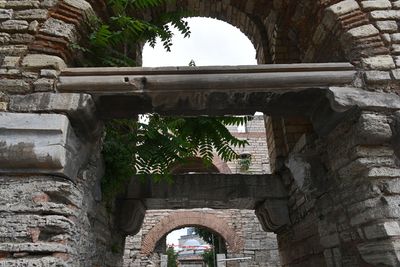 Outside walls at Silivri Kapı 5486.jpg