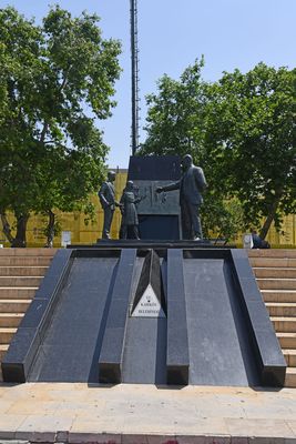 Kadıky Atatrk Monument in 2024 6709.jpg