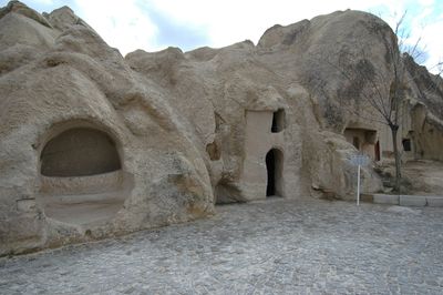 Chapel of St. Basil Exterior in 2004 6784 small.jpg