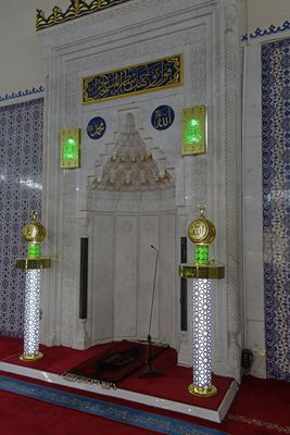 Urfa Eyyup Peygamber mosque interior 2024 7704.jpg