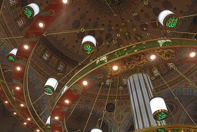 Urfa Eyyup Peygamber mosque interior 2024 7707.jpg