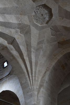 Şanlıurfa Pazar Camii Interior 2024 7672.jpg