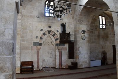 Şanlıurfa Pazar Camii Interior 2024 7664.jpg