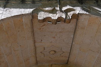 Şanlıurfa Rızvaniye Camii  medrese decoration in porch 7454.jpg