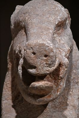 Urfa museum Göbeklitepe Painted boar statue Neolithic Age from Building D in 2024 7328.jpg