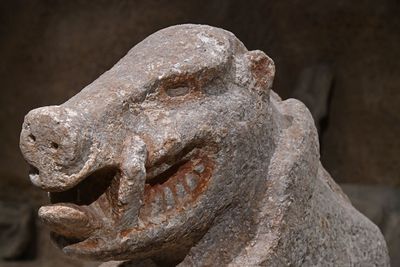 Urfa museum Göbeklitepe Painted boar statue Neolithic Age from Building D in 2024 7329.jpg