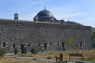Diyarbakır Hüsrev Paşa Cami Exterior in 2024 7096.jpg