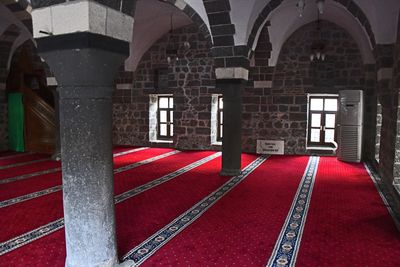 Diyarbakır Nasuh Paşa Camii Interior in 2024 6990.jpg