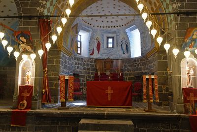 Diyarbakır Mar Petyun Chaldean Church Interior Section of front side in 2024 7023.jpg
