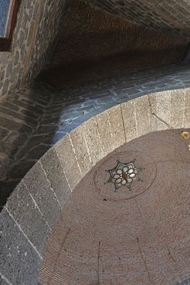 Diyarbakır Syriac Orthodox Church of Virgin Mary Interior Ceiling in 2024 0305.jpg