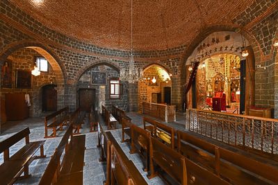 Diyarbakır Syriac Orthodox Church of Virgin Mary Interior General view in 2024 0293.jpg
