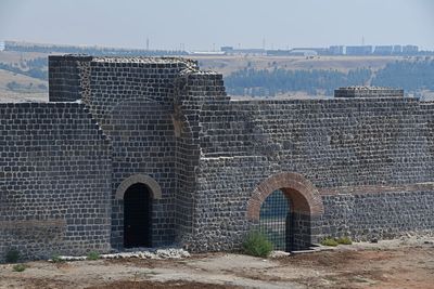 Diyarbakır On south wall of inner fortress in 2024 6730.jpg