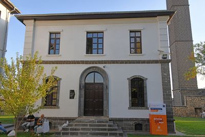 Diyarbakır İkale Cephhanelik Binası in 2024 7270.jpg