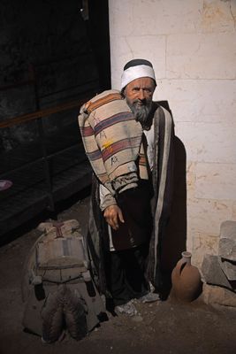 Şahinbey Milli Mcadele Mzesi in 2024 Unclear activity 8113.jpg