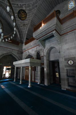 Kayseri Kurşunlu Camii interior in 2024 0580.jpg