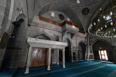 Kayseri Kurşunlu Camii interior in 2024 0585.jpg