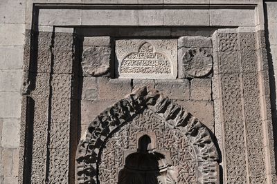 Kutluğ Hatun Türbesi
