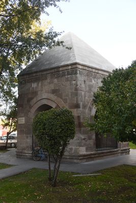 Kayseri Suya Kanmış Hatun Trbesi in 2024 8576.jpg