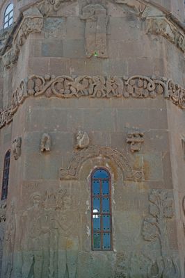 Akdamar Original Sin relief 4414.jpg