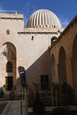 Mardin Sultan Isa Medresesi Courtyard view to Dome to east in 2025 8913.jpg