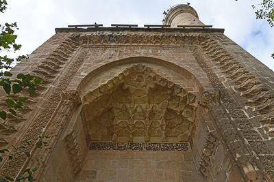 Mardin Melik Mahmut Camii East side in 2025 0931.jpg