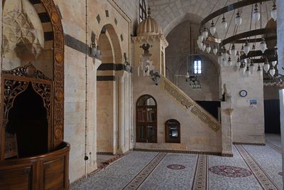 Mardin Latifiye Mosque Interior Kürsü Mihrab Minbar in 2025 9036.jpg