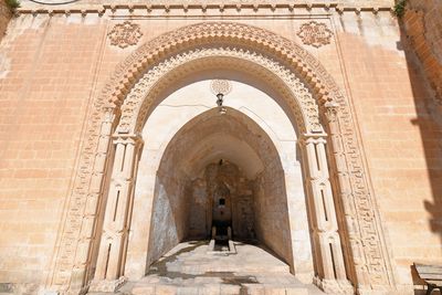 Mardin Şehidiye Mosque Courtyard Water stream in 2025 0852.jpg