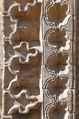 Mardin Şehidiye Mosque East entrance in 2025 0844.jpg