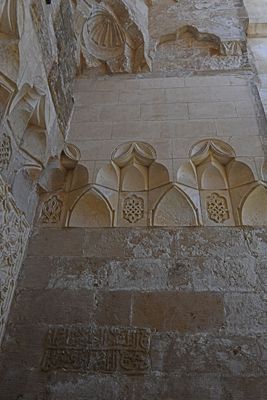 Mardin Şehidiye Mosque East entrance in 2025 8885.jpg