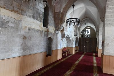 Mardin Reyhaniye Mosque Inside prayer room in 2025 0957.jpg