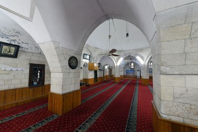 Şanlıurfa Kadıoğlu Mosque Interior in 2025 1148.jpg