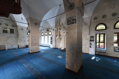 Şanlıurfa Çarhoğlu Mosque Interior in 2025 1273.jpg